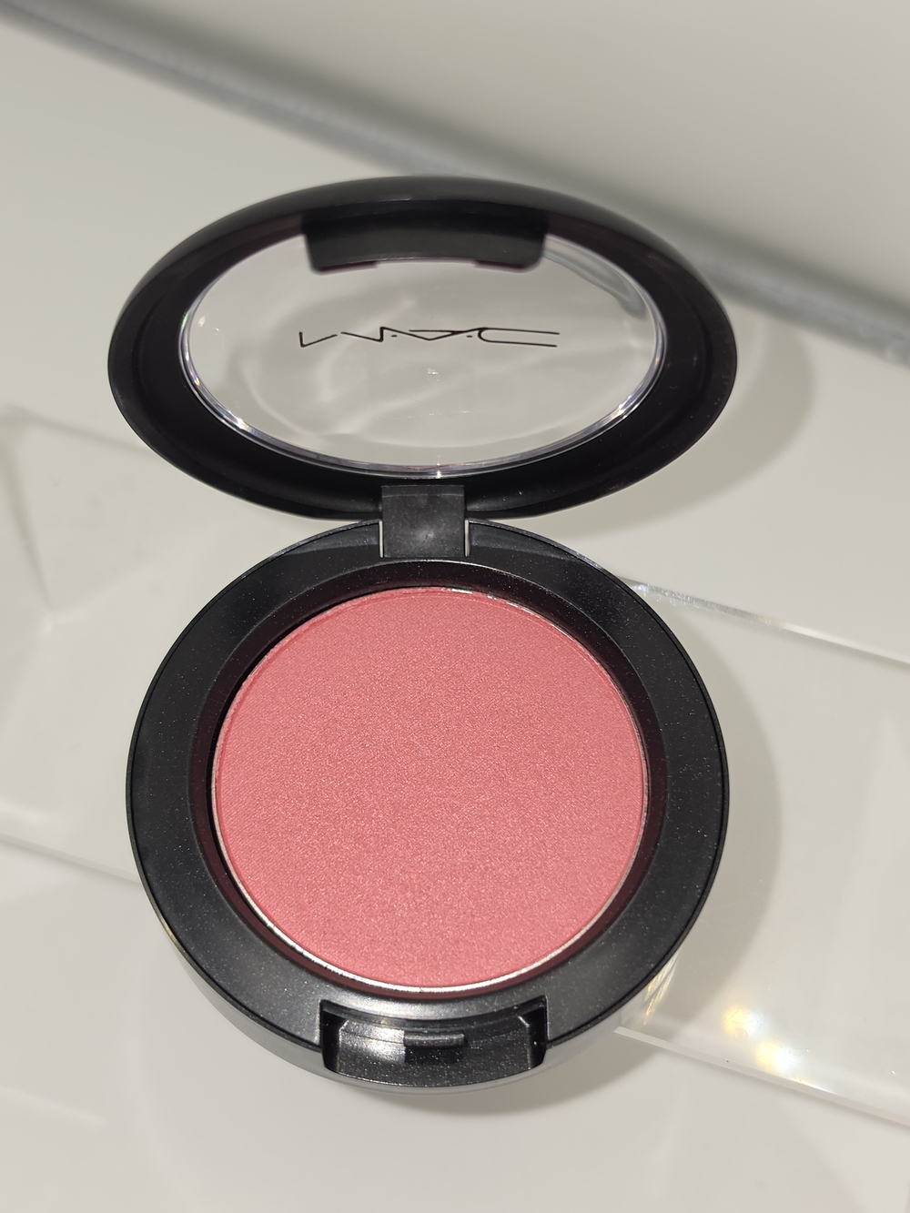 DISCONTINUED MAC POWDER BLUSH- "DOLLYMIX"